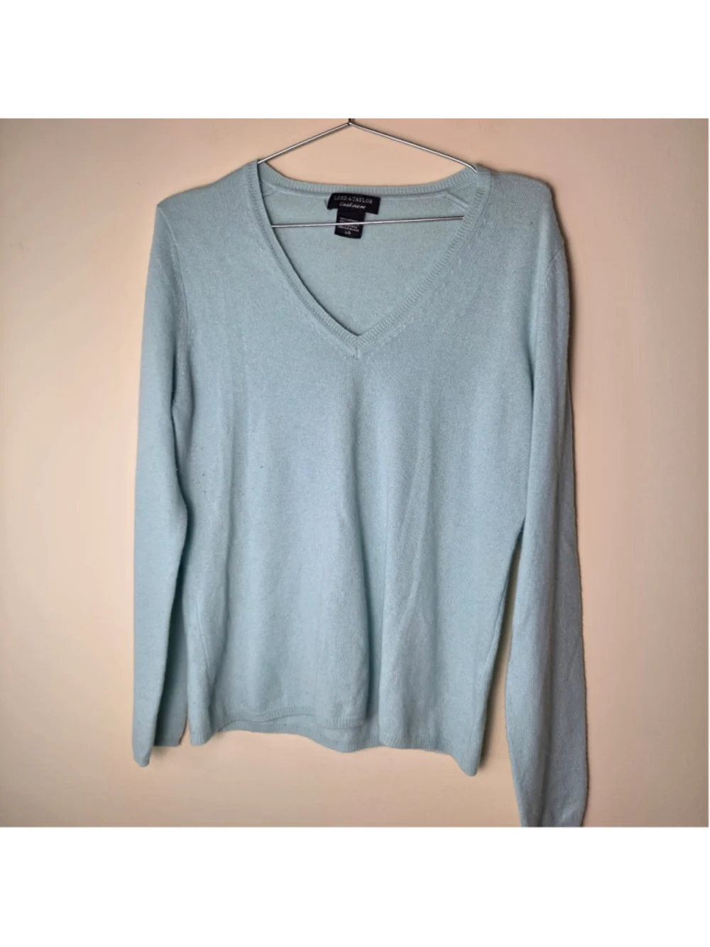 Women's Lord & Taylor 100% Cashmere V-Neck Sweater Light Blue Size L
